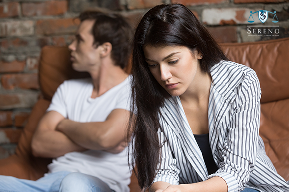 Divórcio litigioso representado por casal infeliz